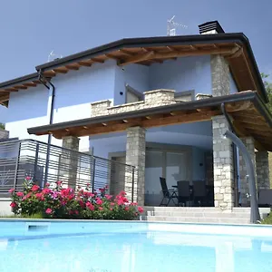 https://casa-monstagol.it-lombardy.com